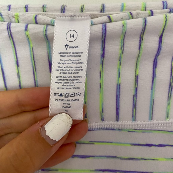 Ivivva (lululemon) Size 14 White Capri Leggings/Tights - Picture 5 of 5